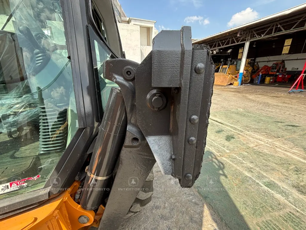 CASE 580SN 2855 (7).webp