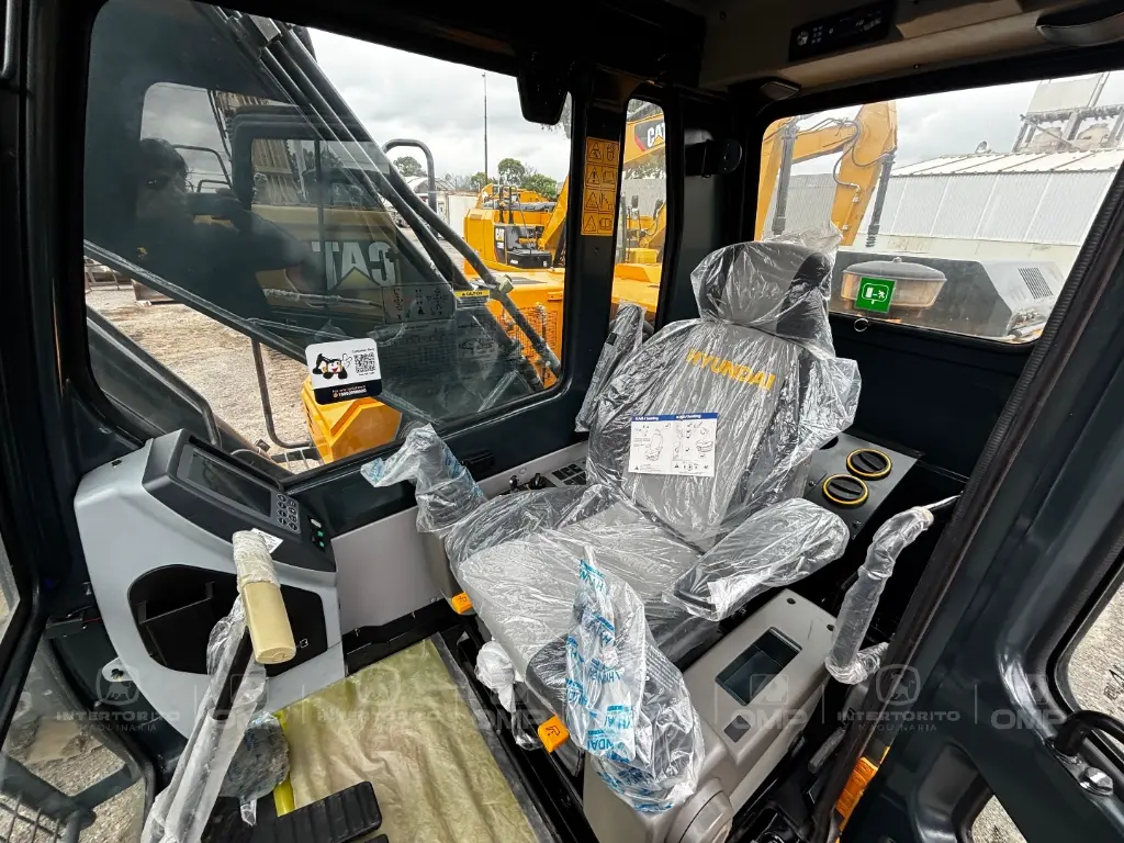 HYUNDAI R215L 7891 (19).webp