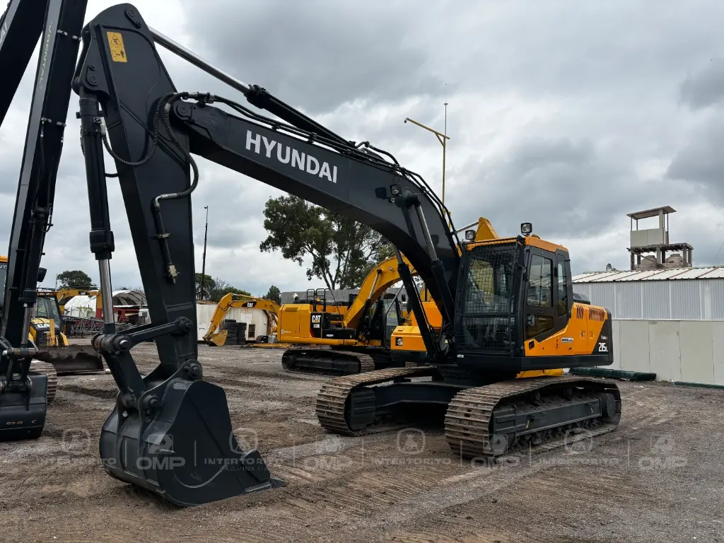 HYUNDAI R215L 7891 (1).webp
