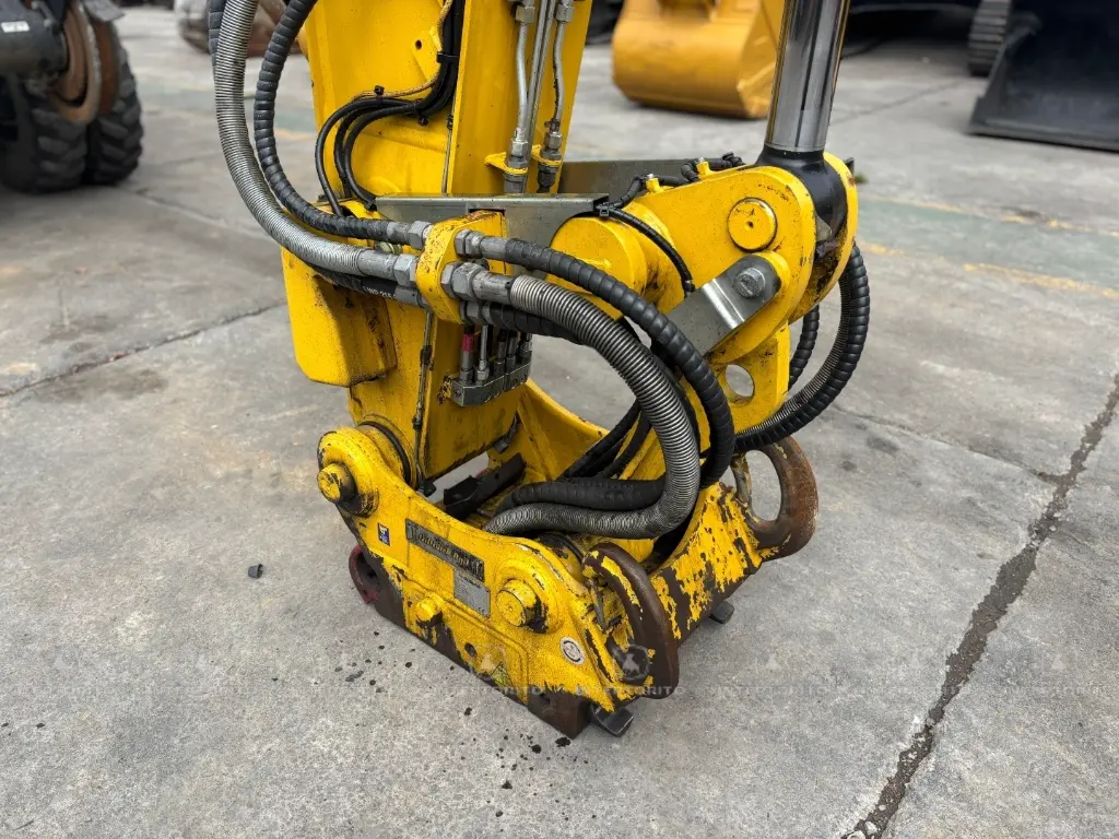 CAT M323F 0225 (9).webp