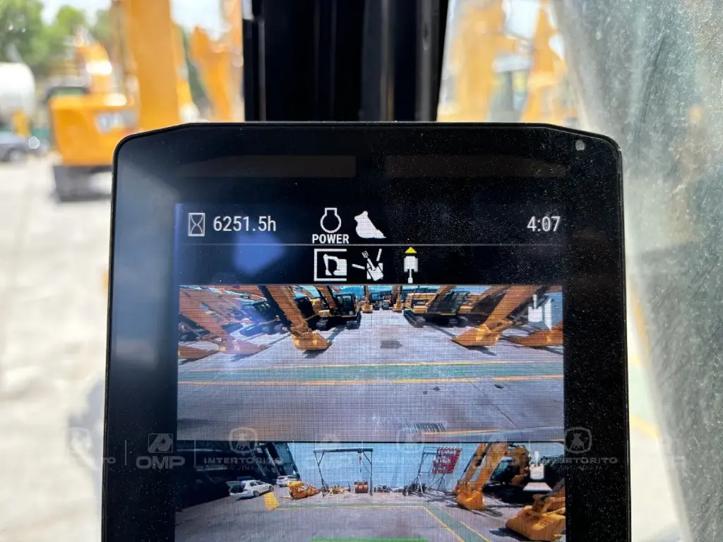 CAT 320GC 0003 (21)_21_11zon.webp