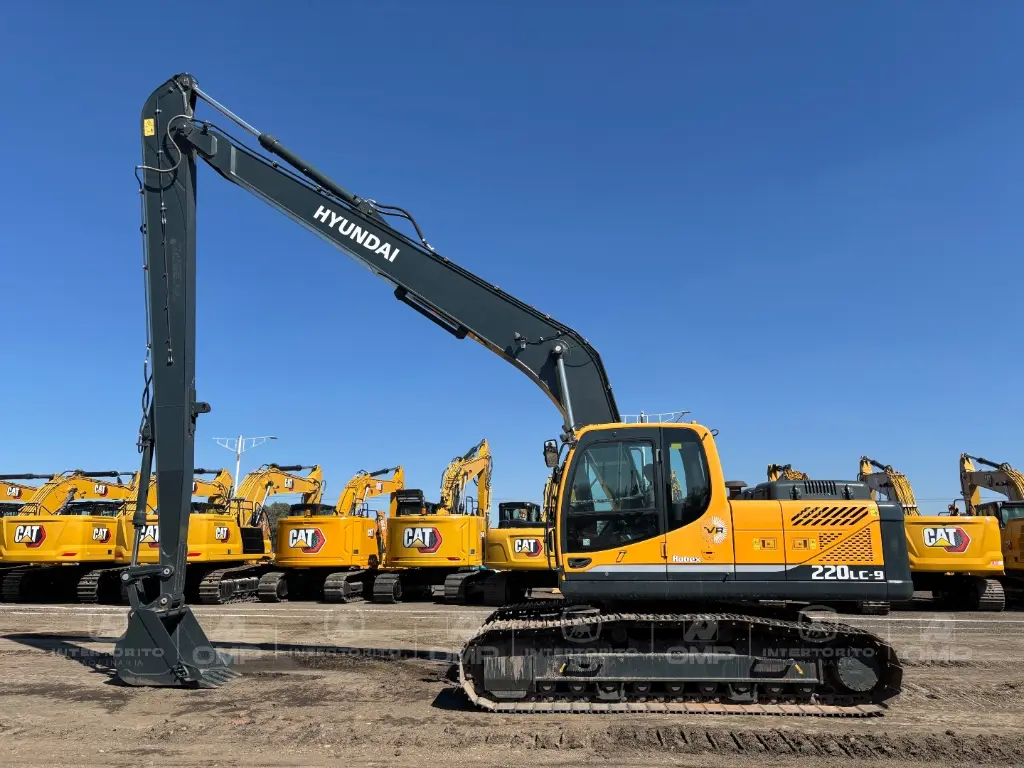 HYUNDAI R220L 8560 (1).webp