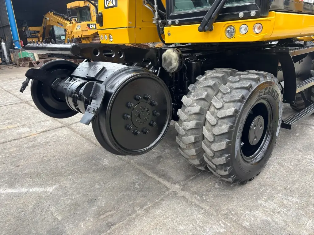 CAT M323F 0225 (19)_15_11zon.webp