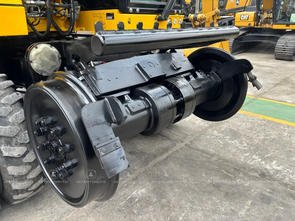 CAT M323F 0225 (17)_13_11zon.webp