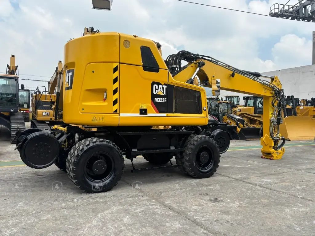 CAT M323F 0225 (10)_6_11zon.webp
