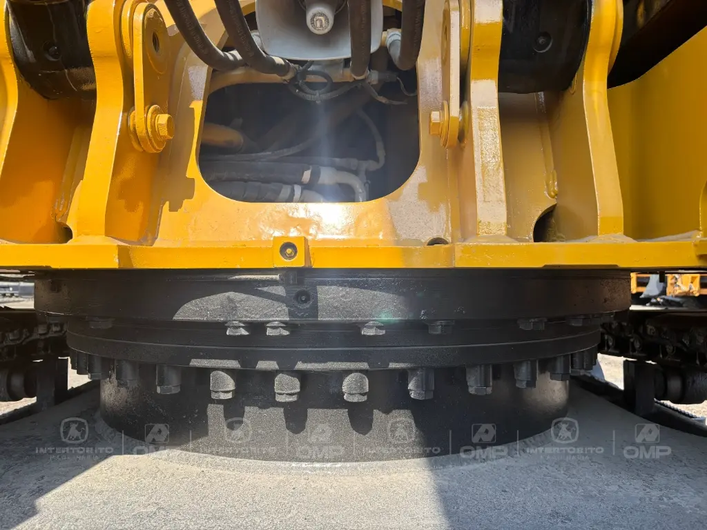 CAT 325 0612 (12).webp