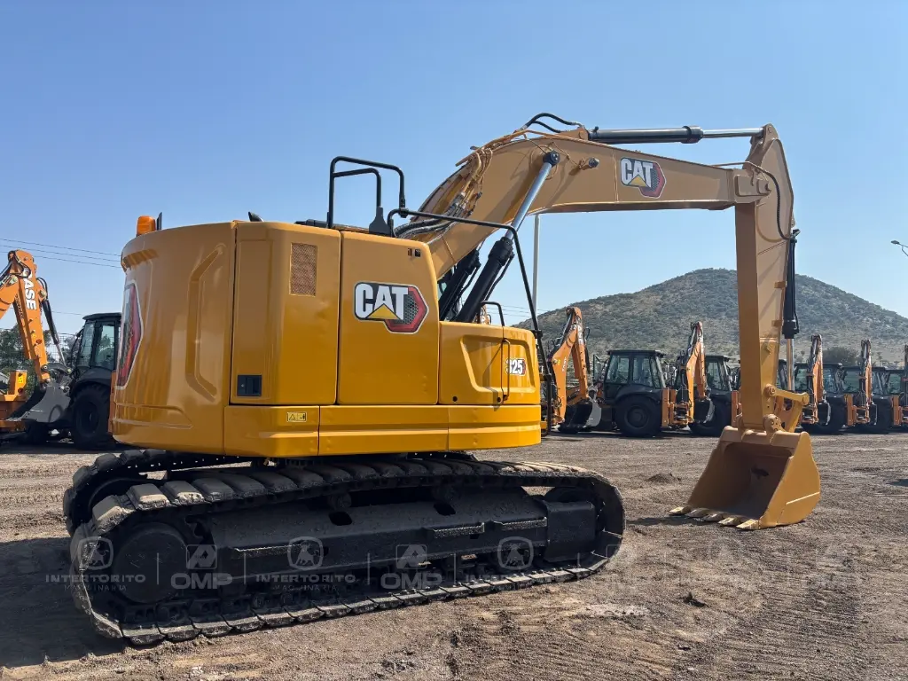 CAT 325 0612 (4).webp