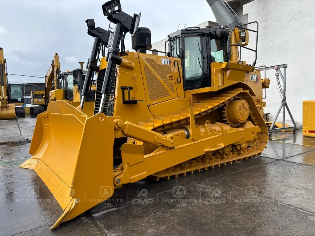 CAT D8T 1937 (1)_18_11zon.webp