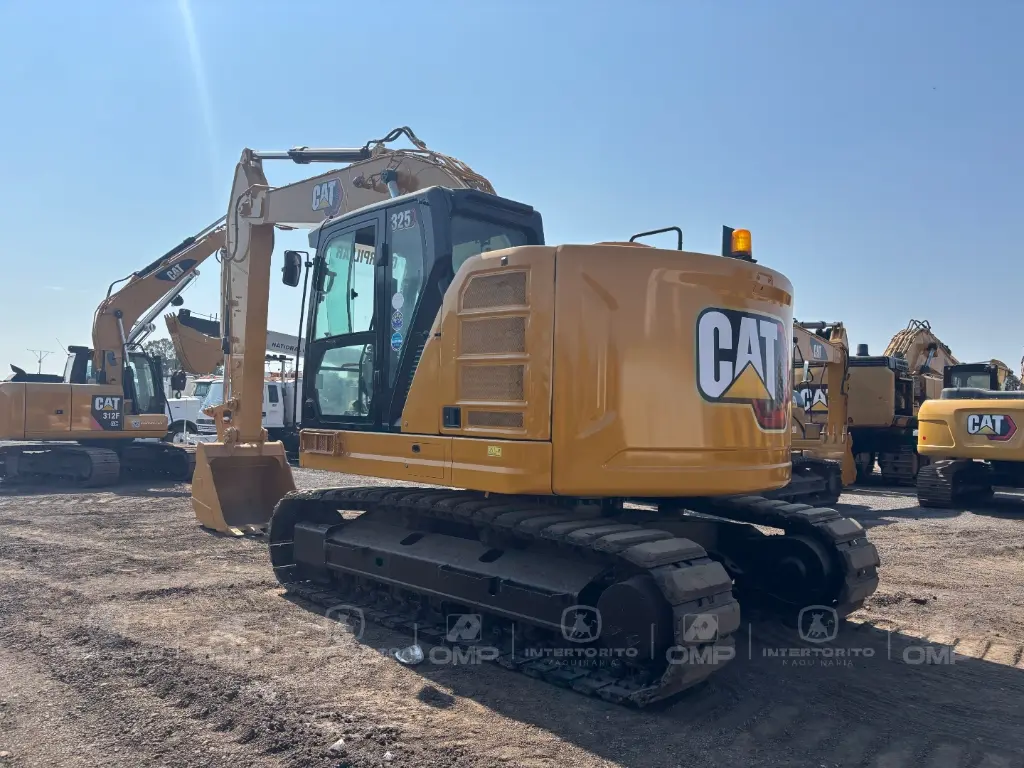 CAT 325 0612 (6).webp