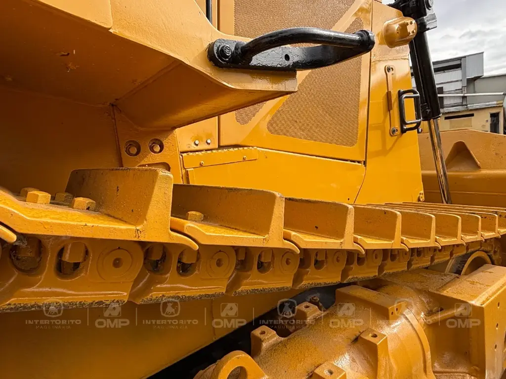 CAT D8T 1937 (11)_8_11zon.webp