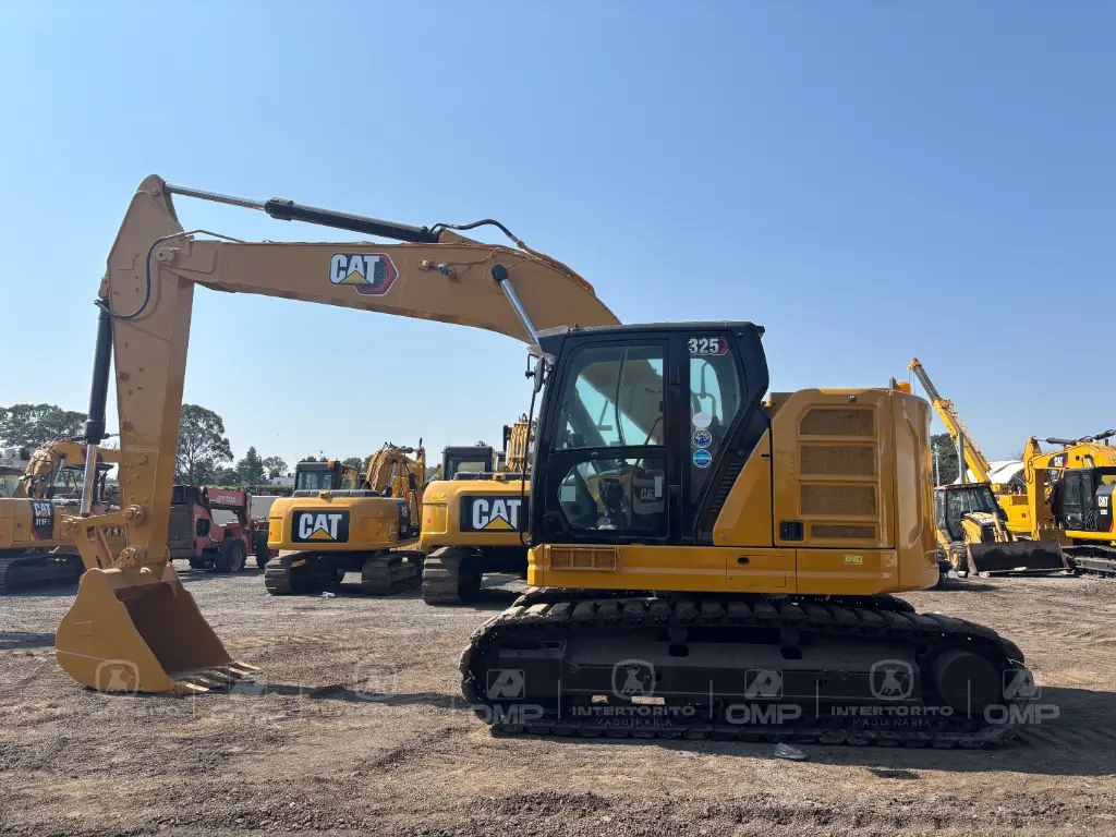 CAT 325 0612 (8).webp