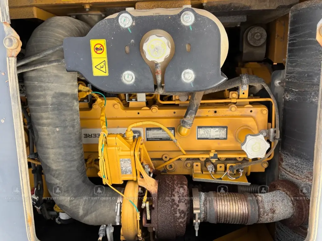 J DEERE 400E 0150 (3)_3_11zon.webp