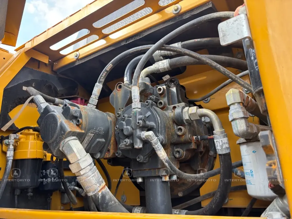 J DEERE 400E 0150 (1)_1_11zon.webp