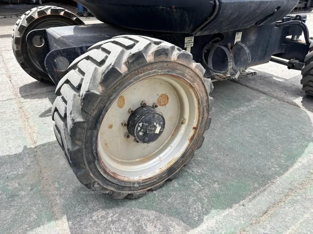 JLG 600AJ 6839 (7)_7_11zon.webp