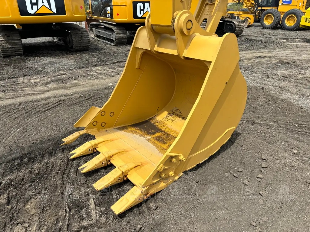 CAT 323GX 0053 (7).webp