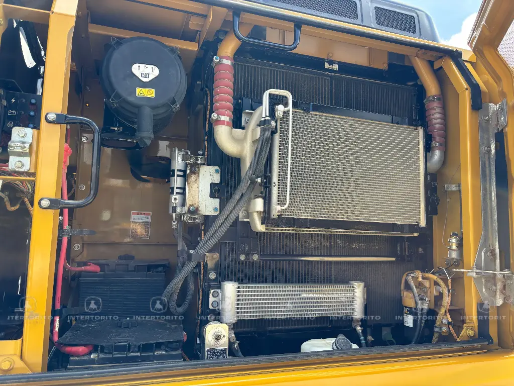 CAT 320E 4473 (14)_8_11zon.webp