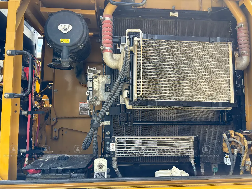 CAT 320E 0695 (14)_14_11zon.webp