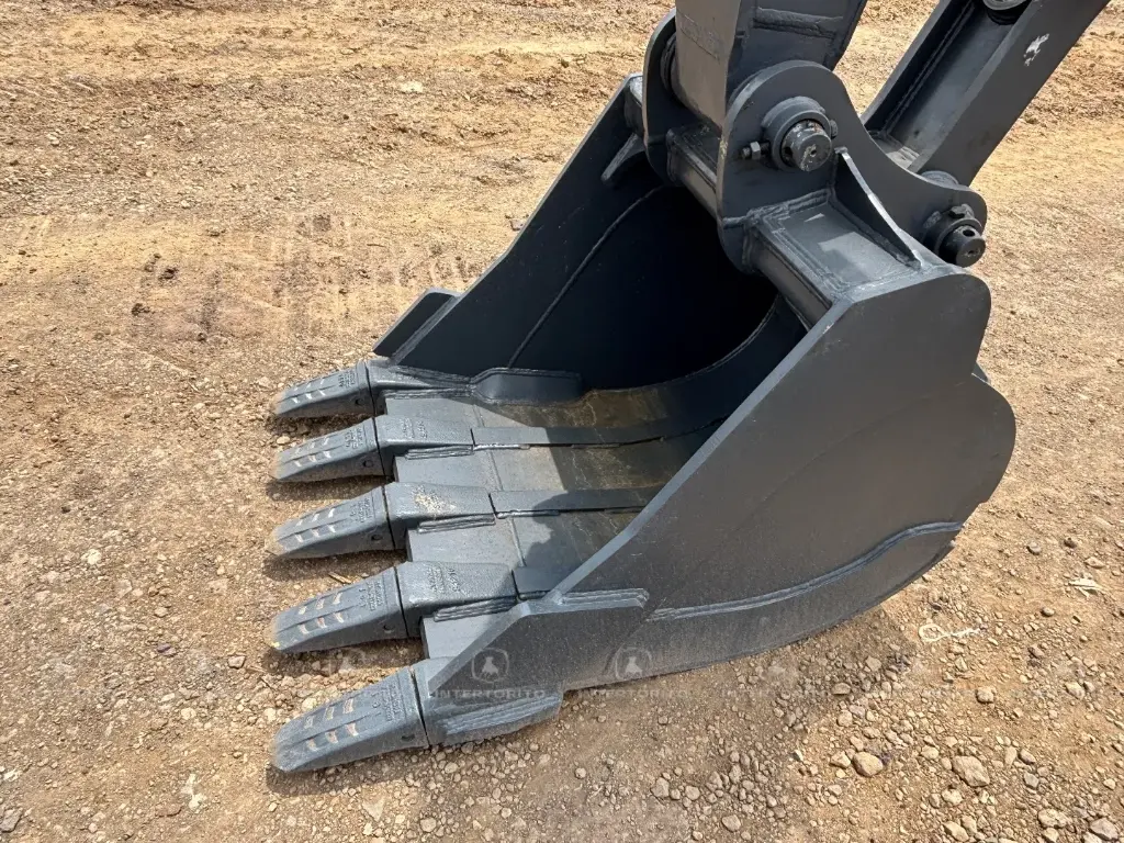 HYUNDAI R245 (11)_22_11zon.webp