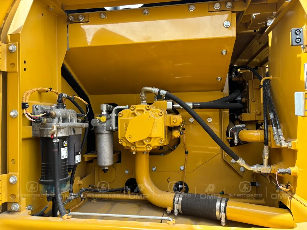 CAT 323GX 0053 (5).webp