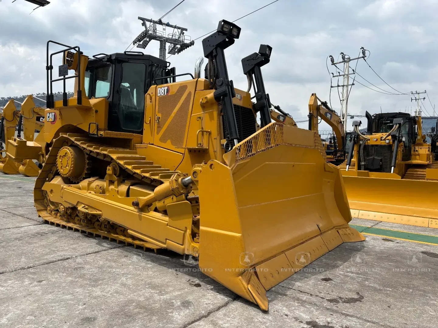 CAT D8T 1031 (2)_2_11zon.webp