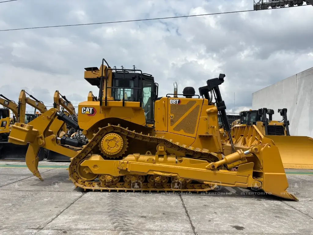 CAT D8T 1031 (1)_1_11zon.webp