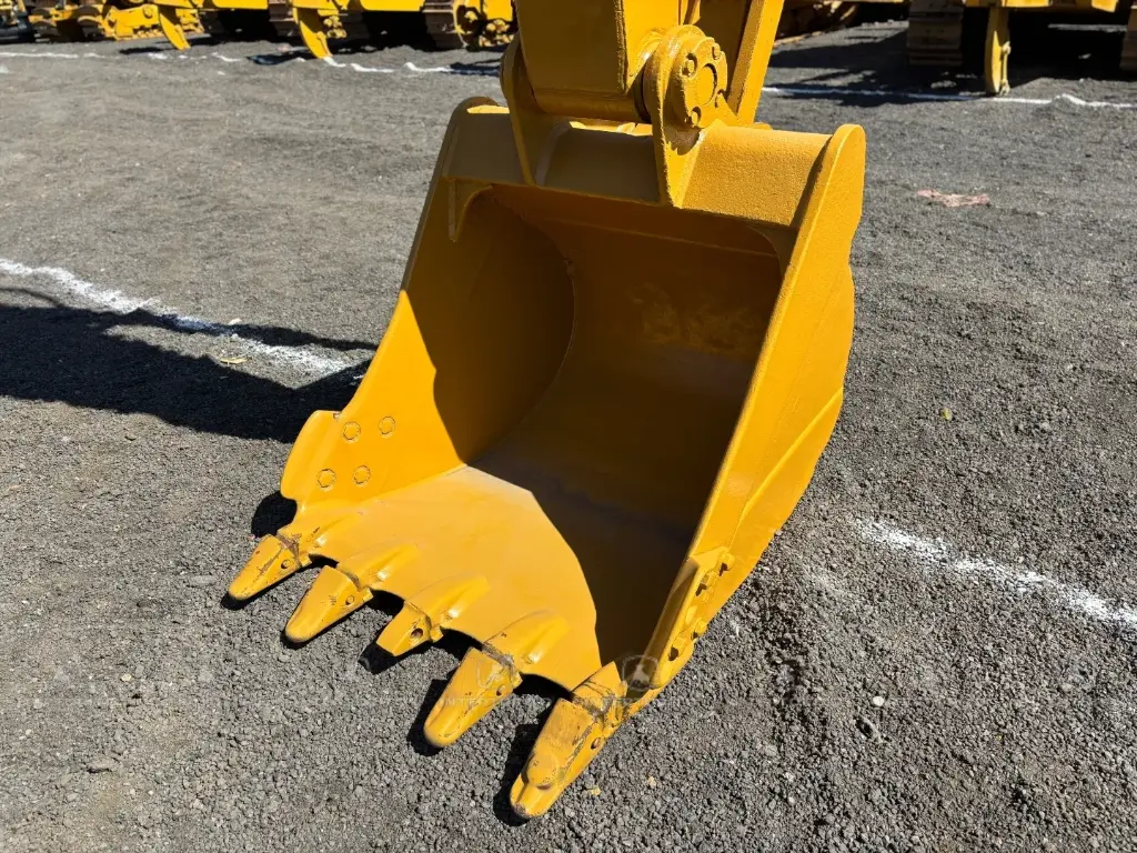 CAT 320GC 0351 (8)_8_11zon.webp