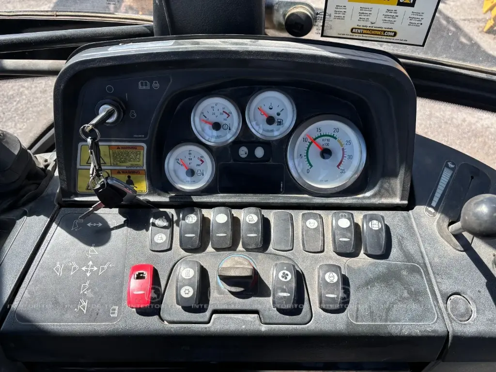 CAT 420E 1362 (13)_13_11zon.webp