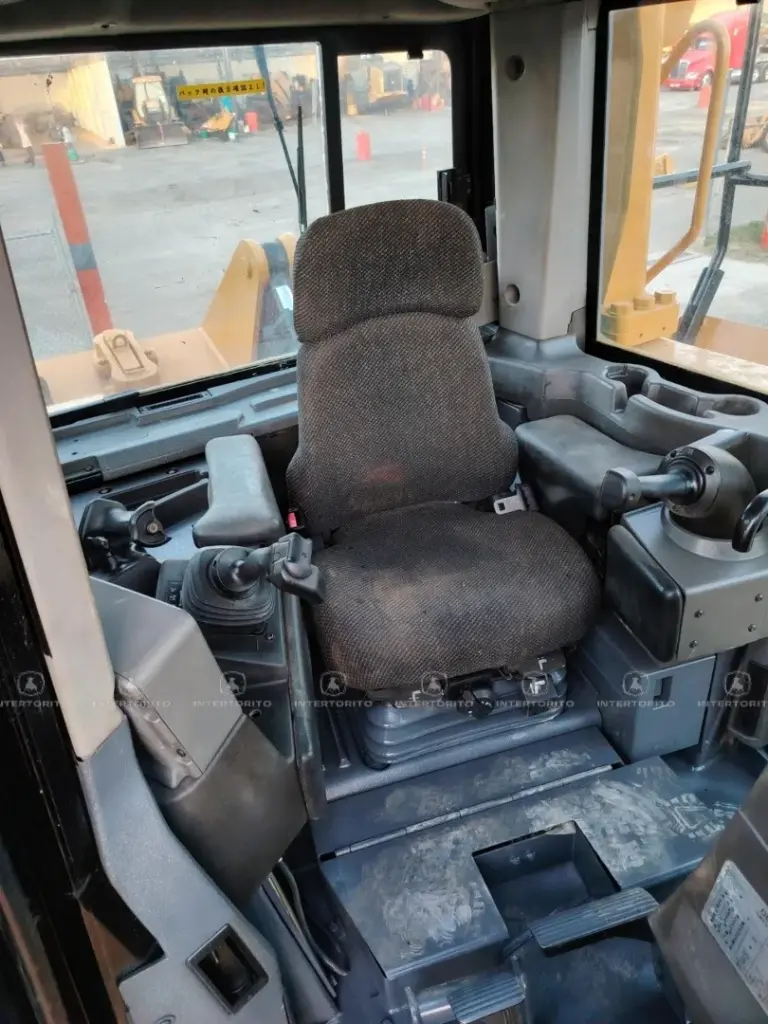 CAT D8T 0531 (12)_12_11zon.webp