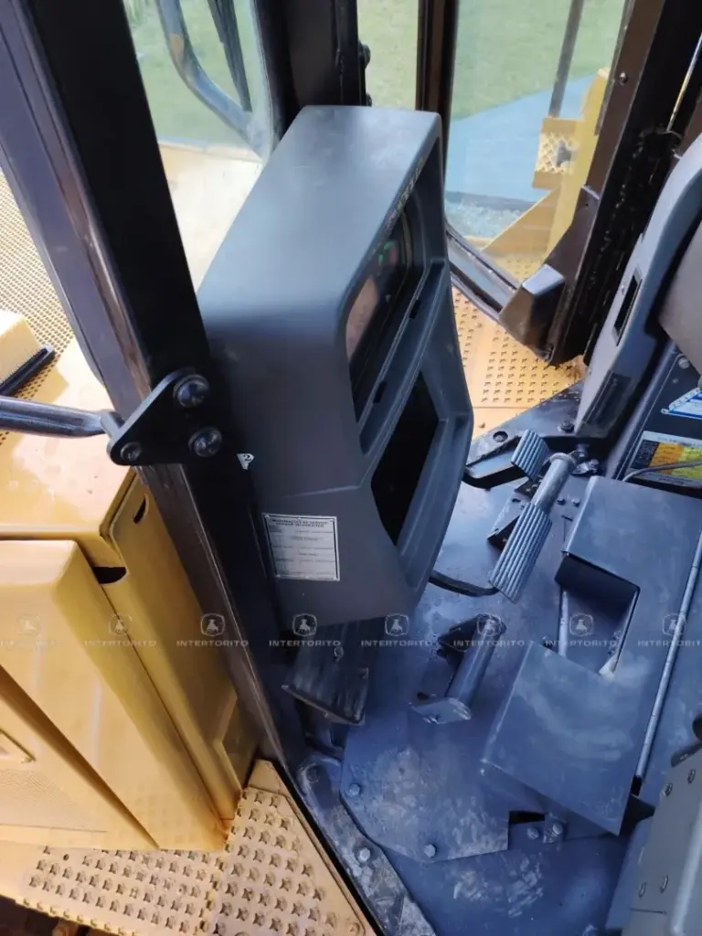 CAT D8T 0531 (13)_13_11zon.webp