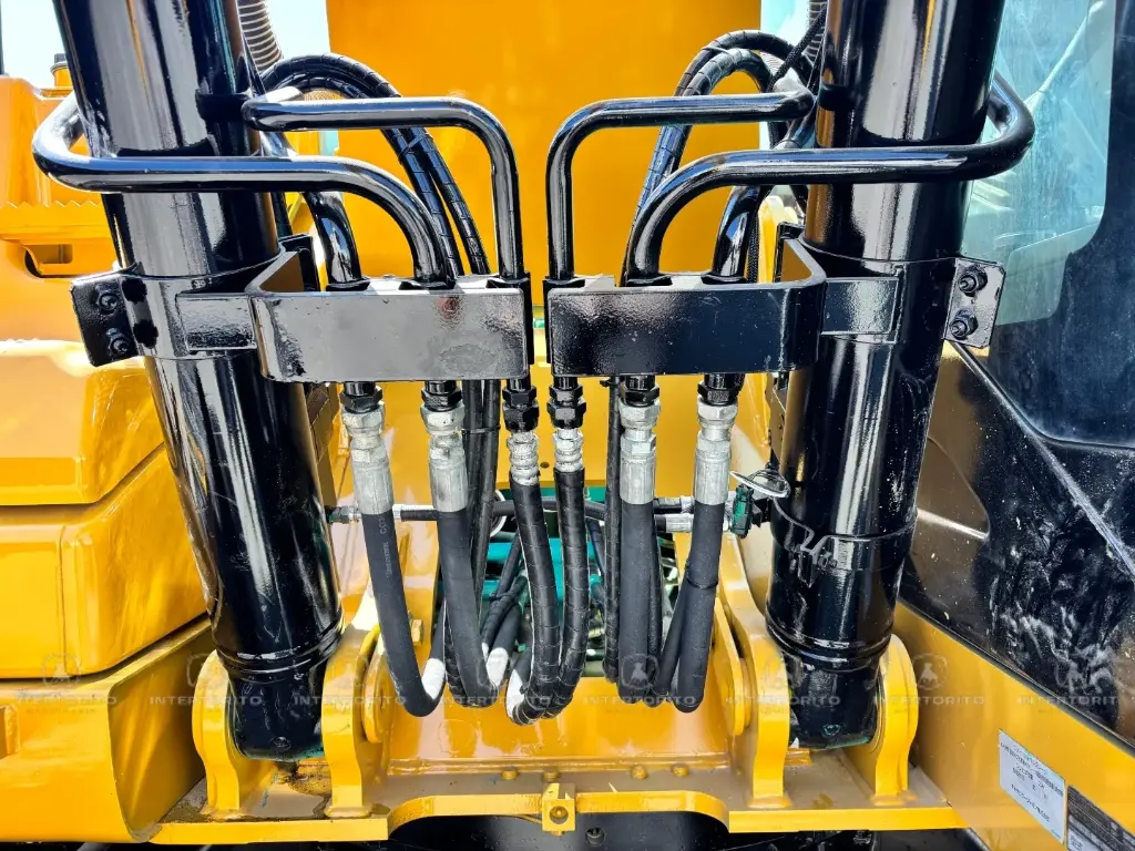 CAT 320D 7905 (9)_7_11zon.webp