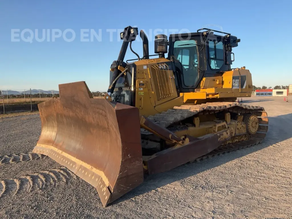 CAT D7 2017 (4)_3_11zon.webp