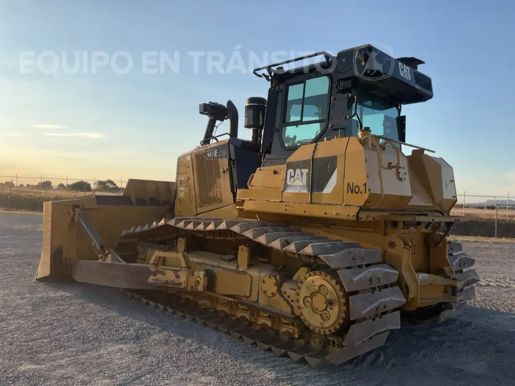 CAT D7 2017 (1)_5_11zon.webp