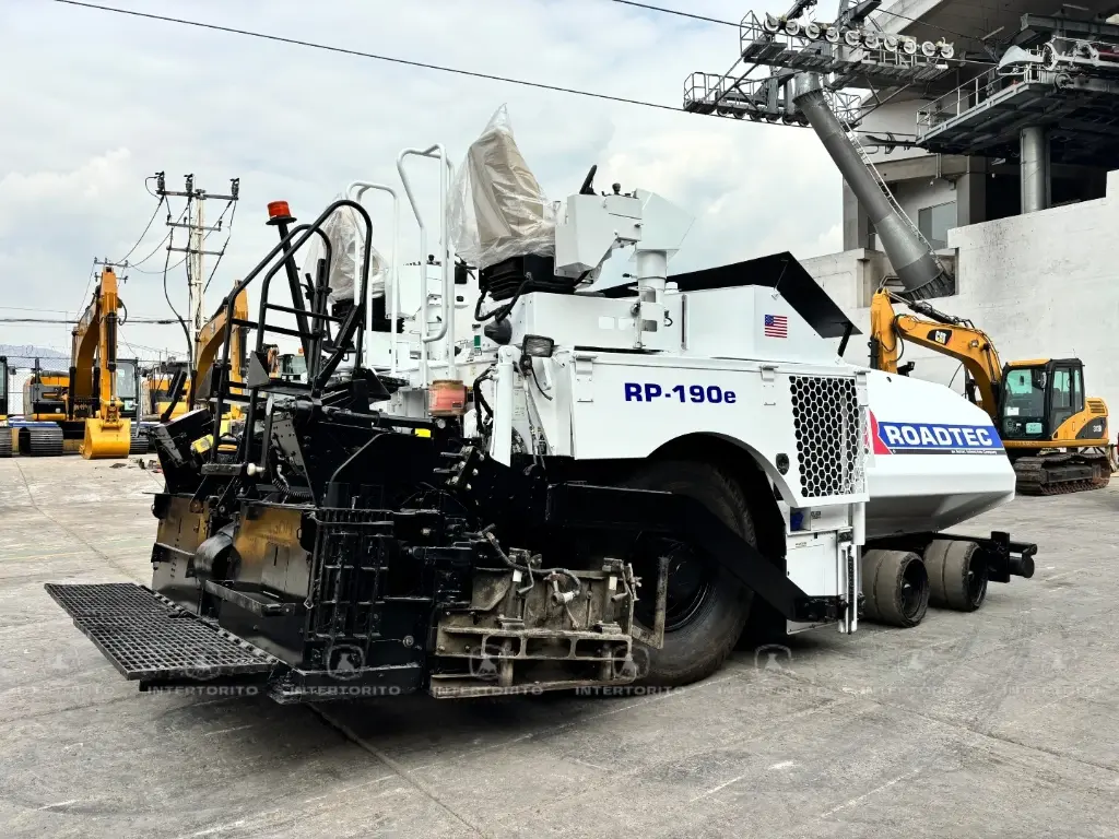 Pavimentadora ROADTEC RP190E | Intertorito
