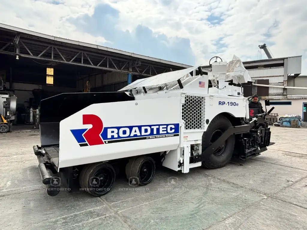 Pavimentadora ROADTEC RP190E | Intertorito
