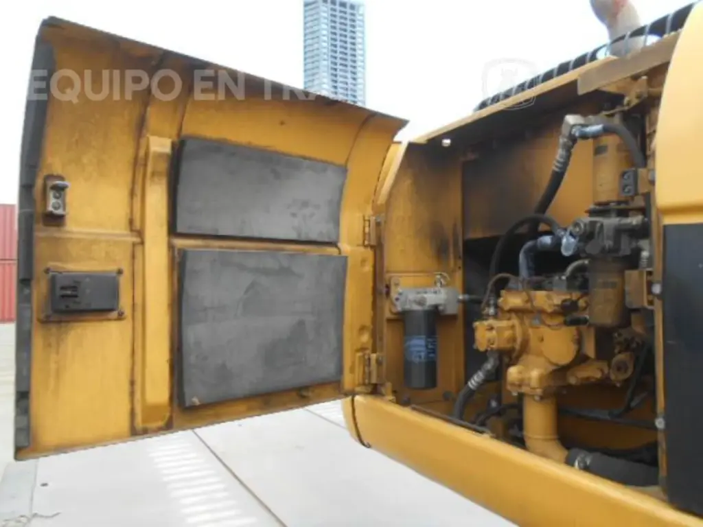 CAT 320D 7918 (18)_10_11zon.webp