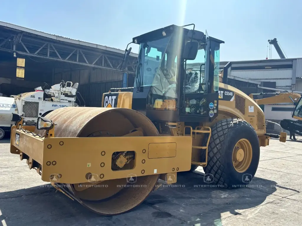 Vibrocompactador CAT CS54B | Intertorito