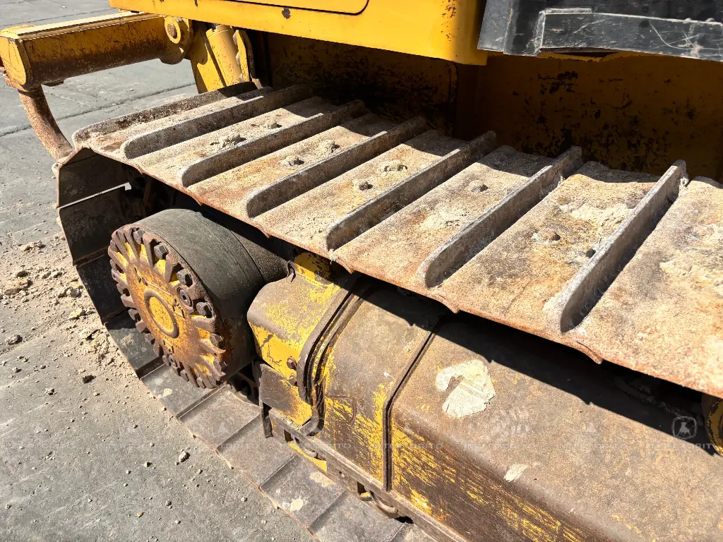 CAT D5K  0781 (8)_11_11zon.webp