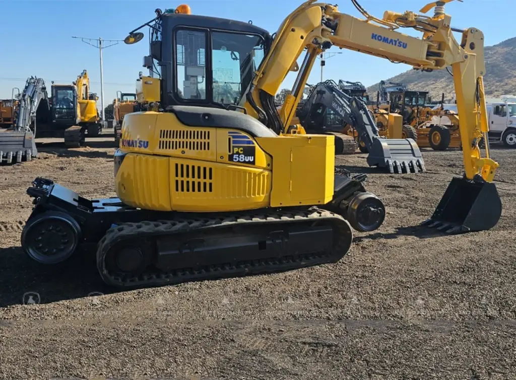 KOMATSU PC58 UU 1726 (10)_11_11zon.webp