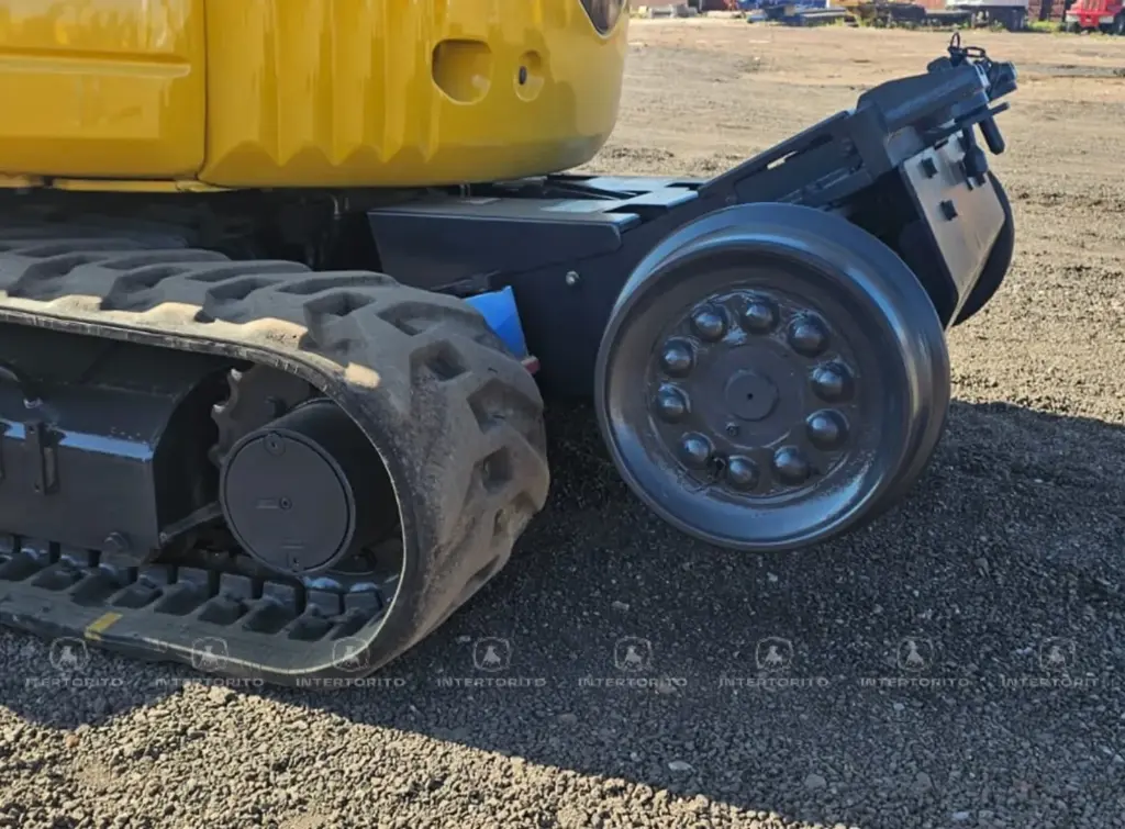 KOMATSU PC58 UU 1726 (16)_17_11zon.webp