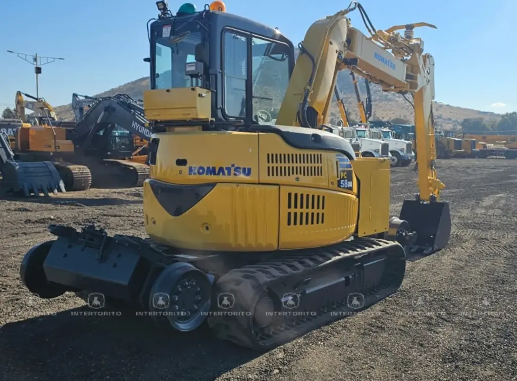 KOMATSU PC58 UU 1726 (11)_12_11zon.webp