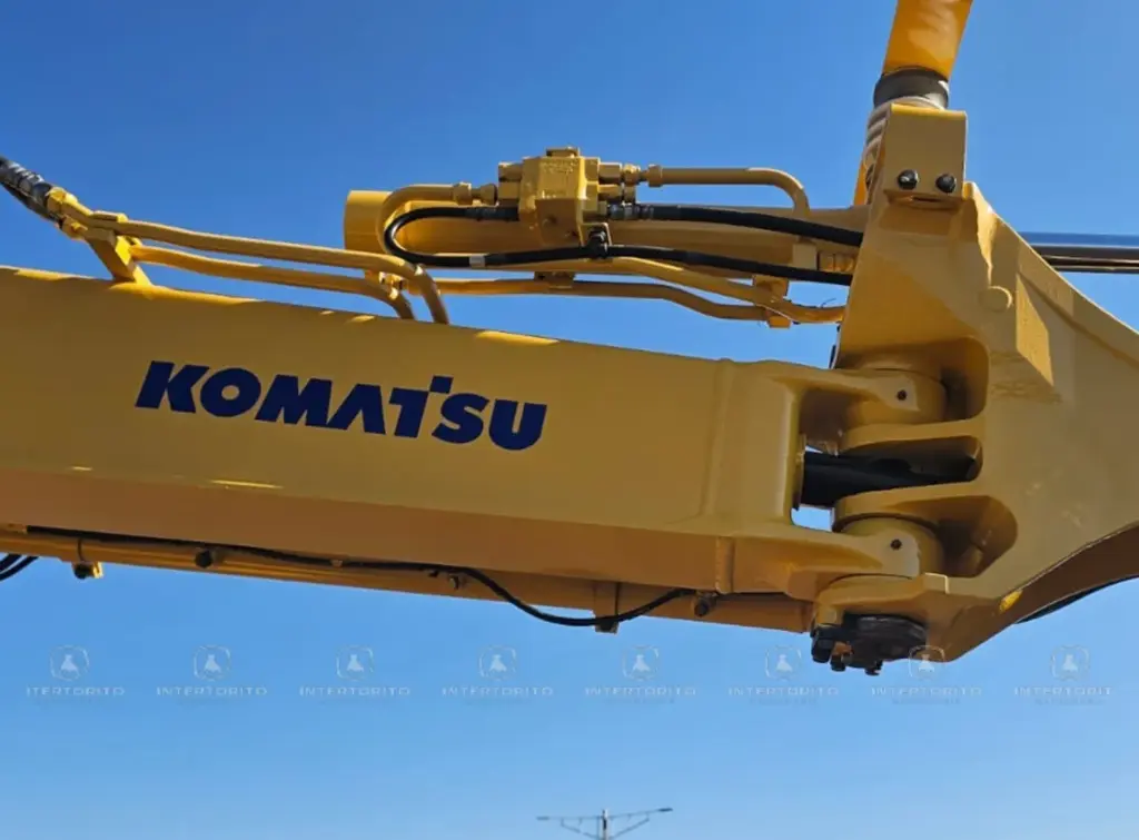 KOMATSU PC58 UU 1726 (8)_9_11zon.webp