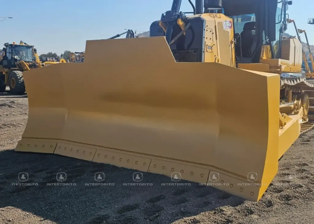 CAT D7E 0393 (11)_3_11zon.webp