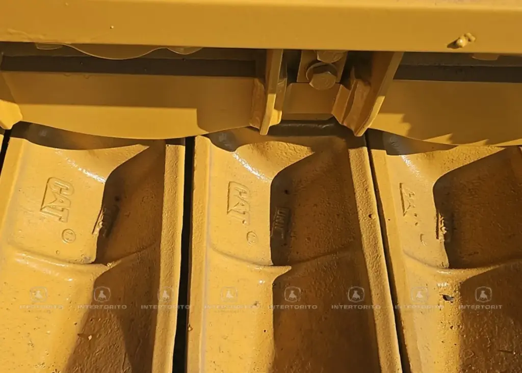 CAT D7E 0393 (20)_12_11zon.webp