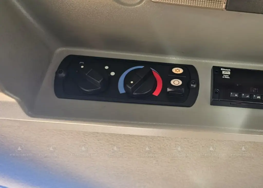 CAT D7E 0393 (3)_16_11zon.webp