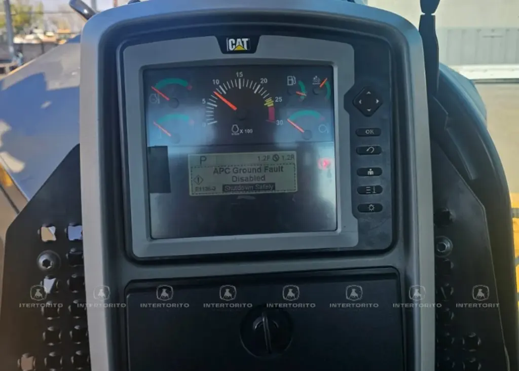 CAT D7E 0393 (7)_20_11zon.webp