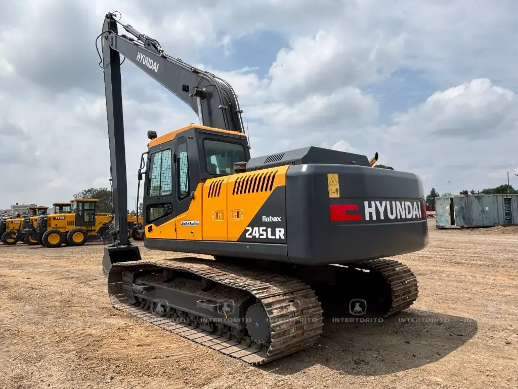Excavadora HYUNDAI R245 LR | Intertorito