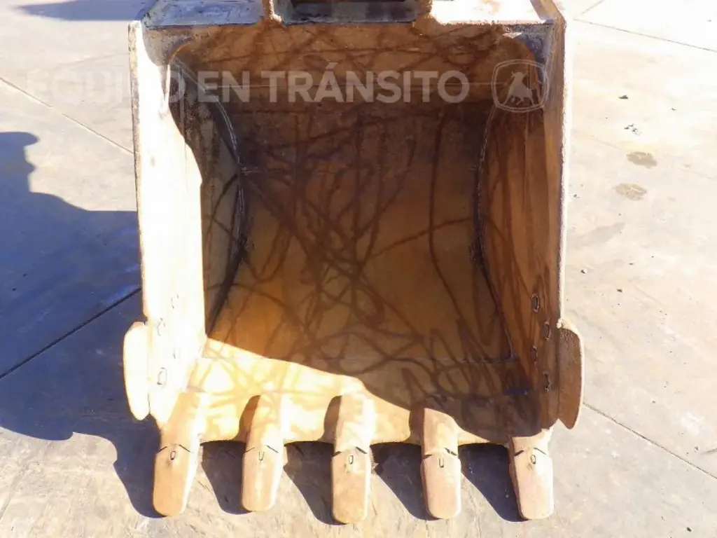 CAT 320E 2105 (17)_13_11zon.webp