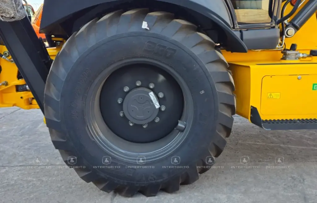 NH B80C CABINA +KIT (10)_10_11zon.webp