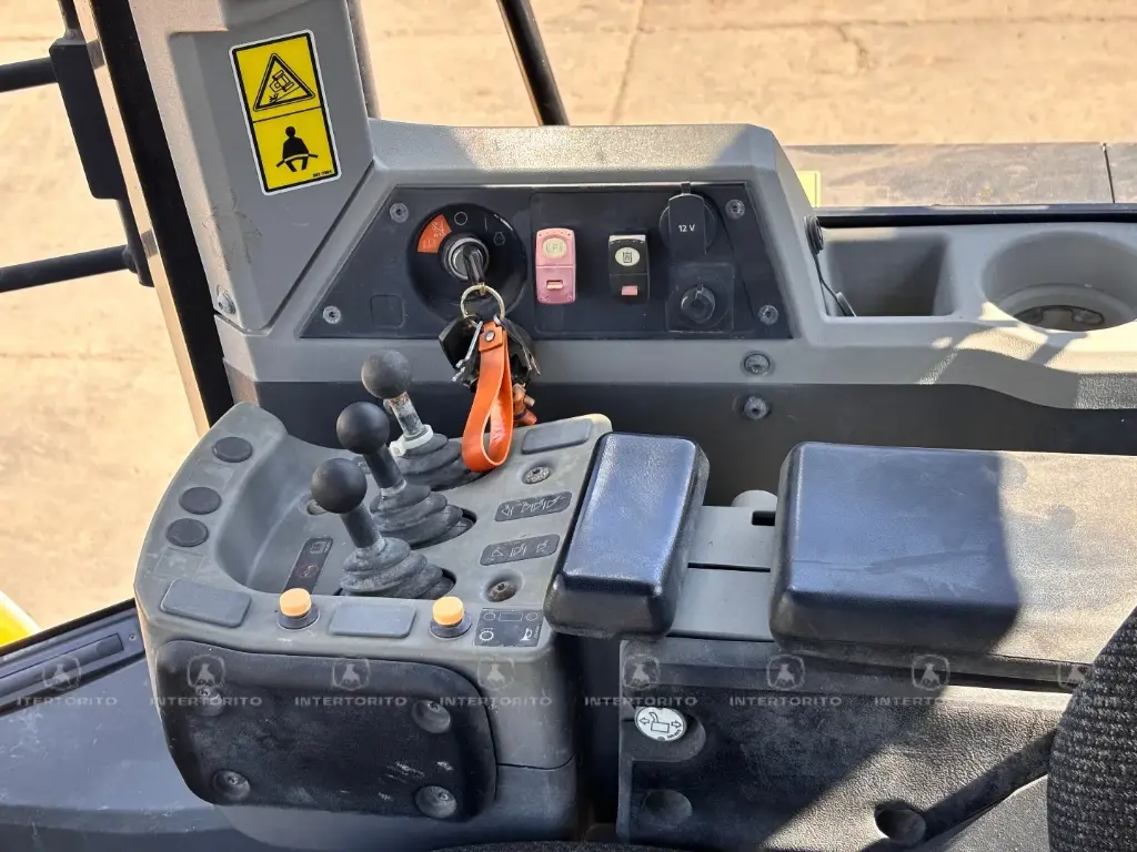 CAT 966K 1736 (19)_14_11zon.webp