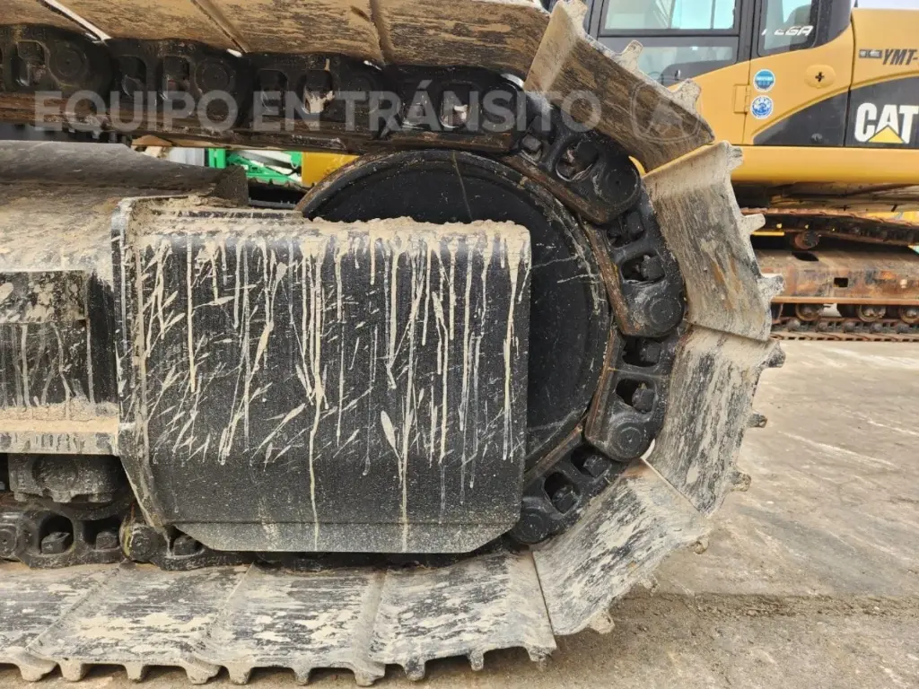 CAT 320D 8057 (7)_15_11zon.webp